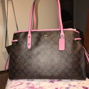 Sold! Authentic Coach purse shoulder bag carry all